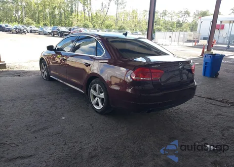 2014 Volkswagen Passat 1.8T Wolfsburg Edition из США, поврежденный, VIN 1VWAT7A39EC058916